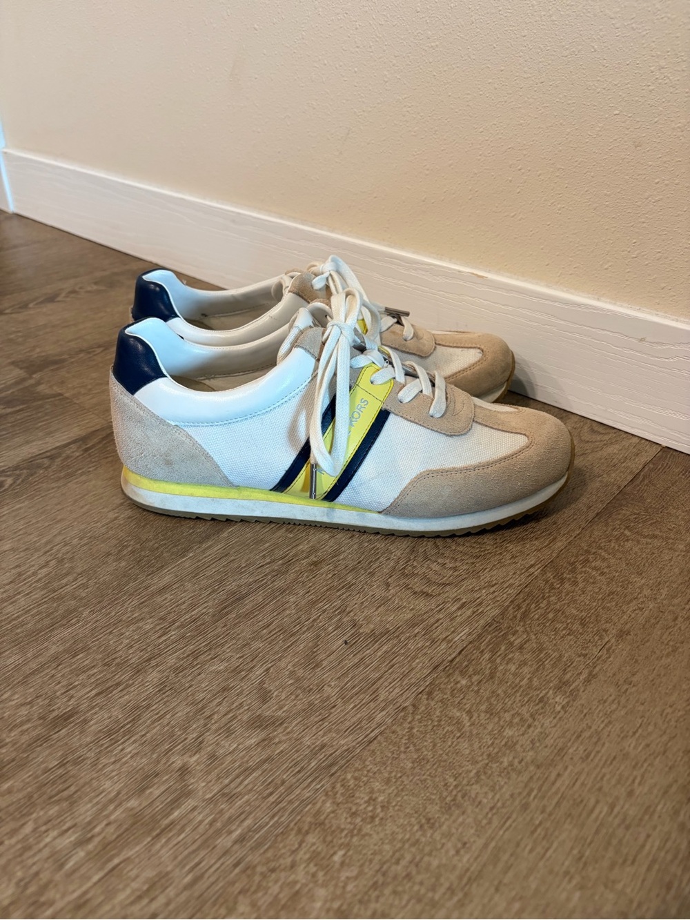 Michael Kors Womens Suede Sneakers I Size 9